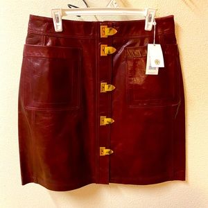 It’s really burgundy, but red is the only option to pick from.